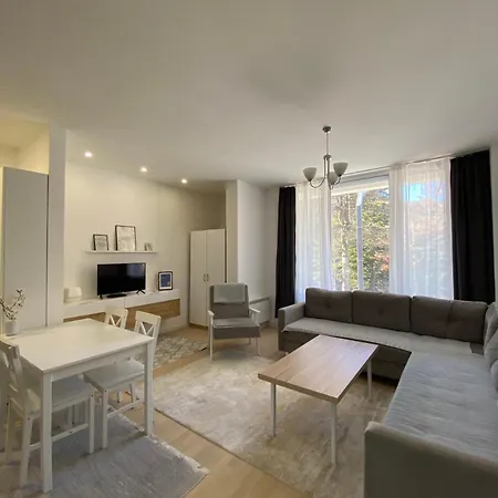 Apartment Lejla *